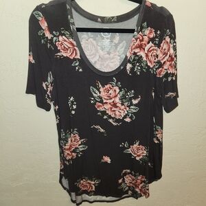 Maurices Black and Pink Floral Short Sleeve Top
